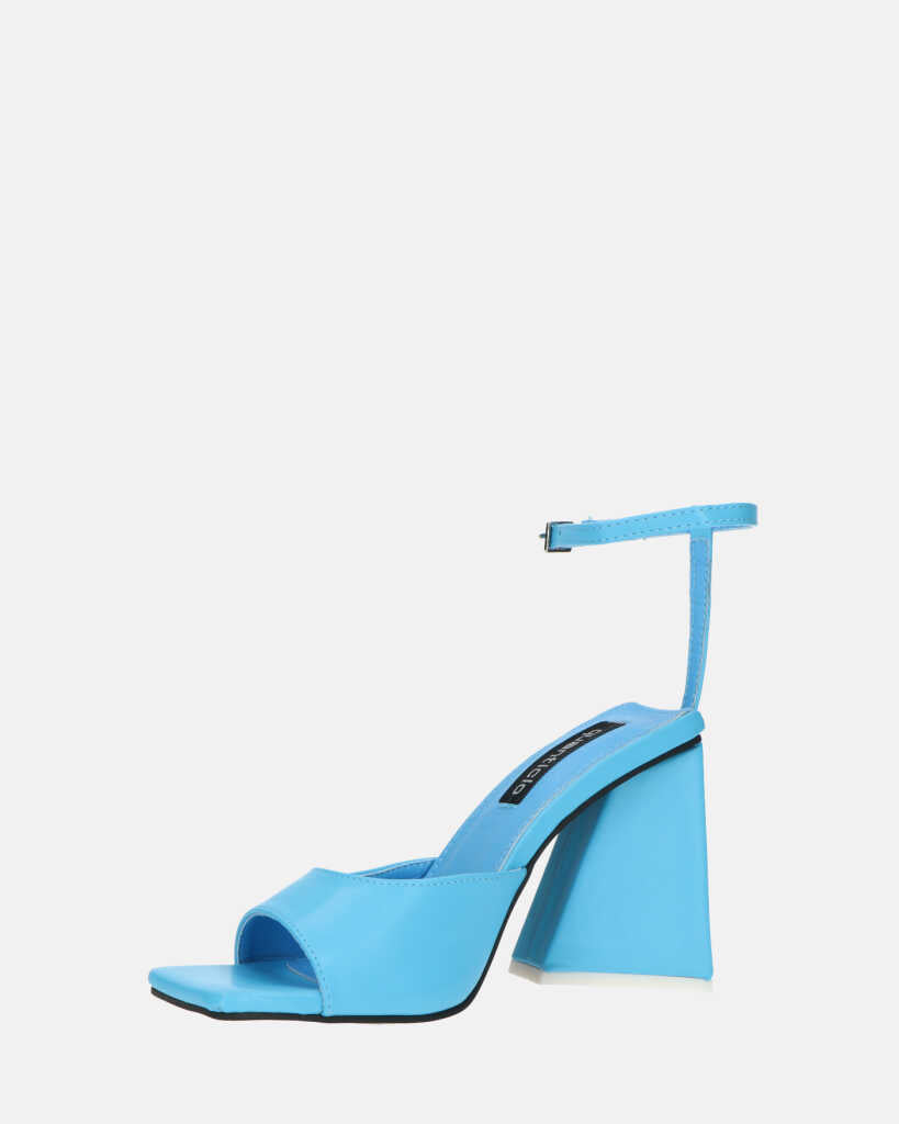 KUBRA - sandali con cinturino in ecopelle azzurra