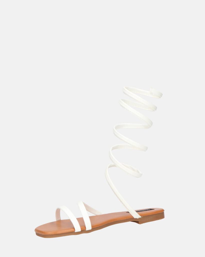 SIENNA - sandali con suola marrone e spirale bianca