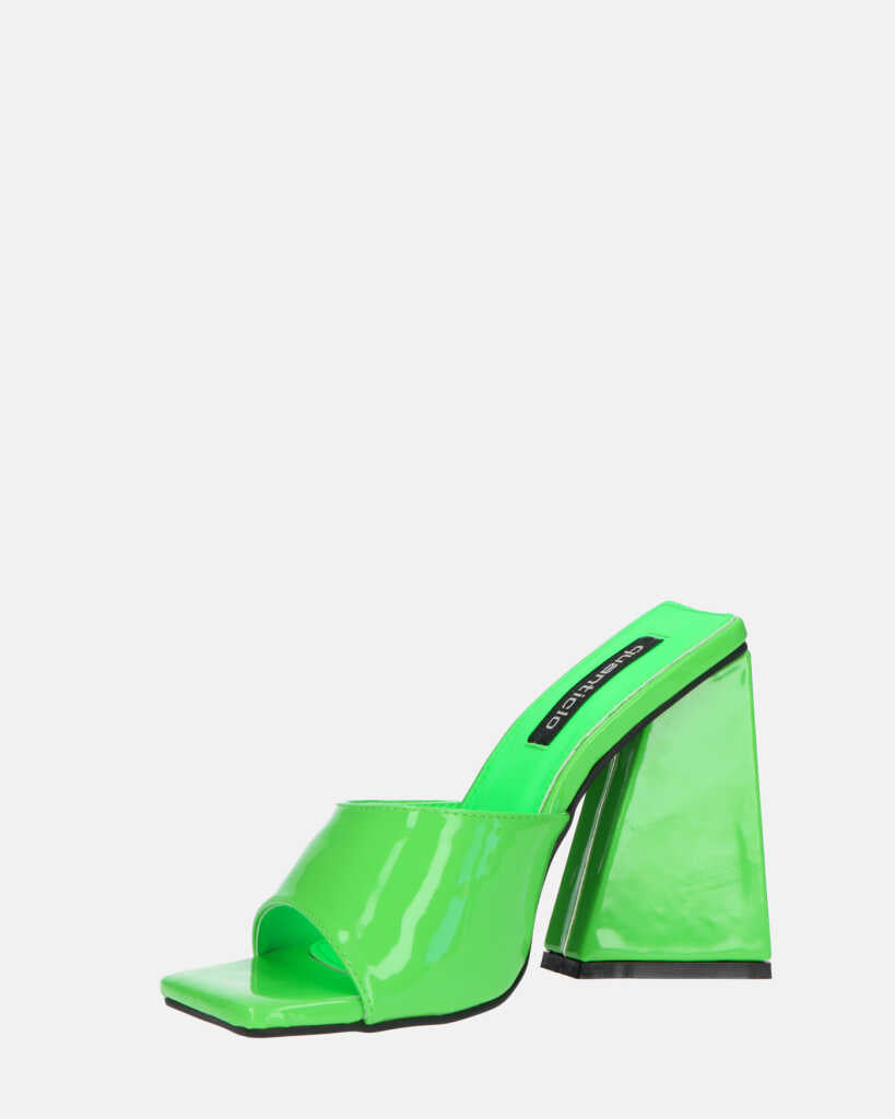 KAMELYA - scarpe con tacco squadrato in glassy verde