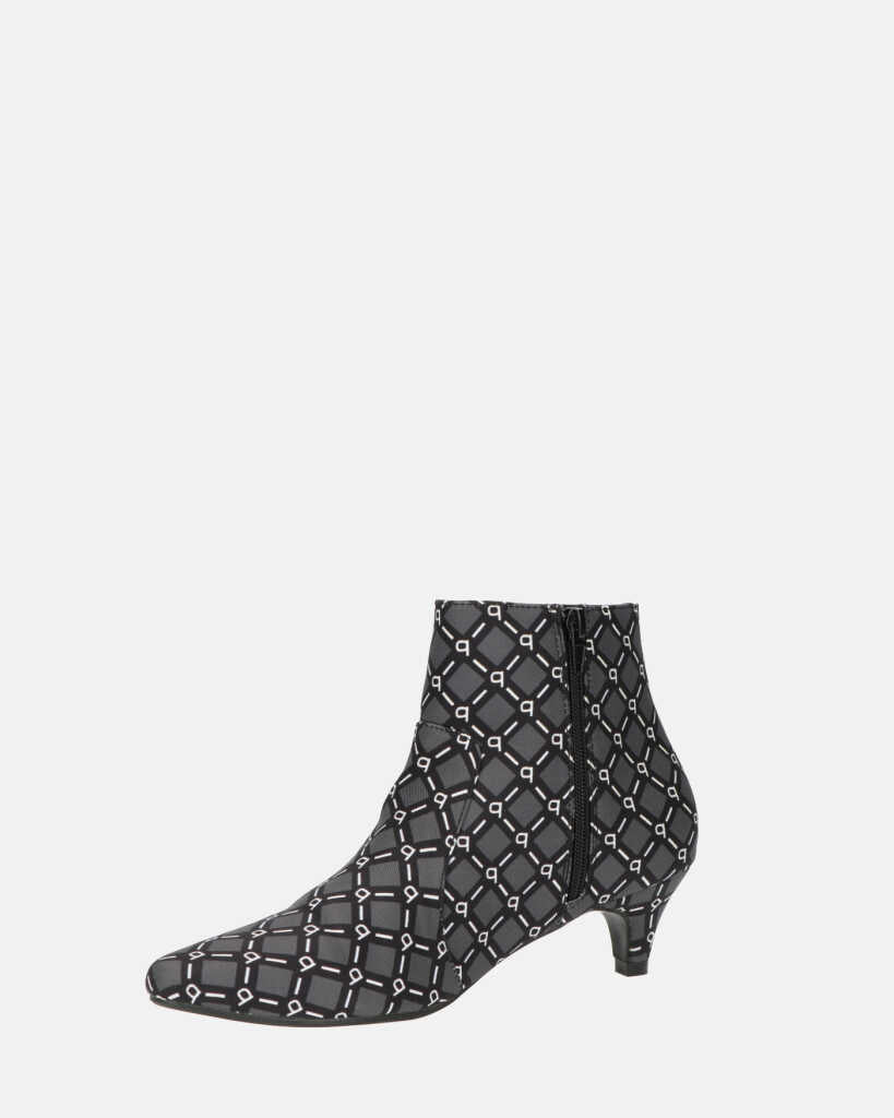 XUAN - stivaletto basso in pattern logo