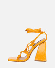 NURAY - sandali con tacco alto in glassy arancione con lacci