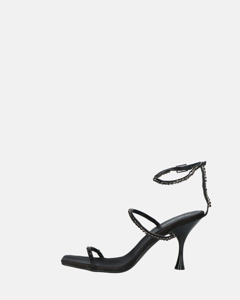 RAHA - sandali in lycra nero con gemme