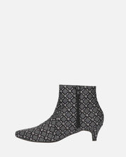 XUAN - stivaletto basso in pattern logo