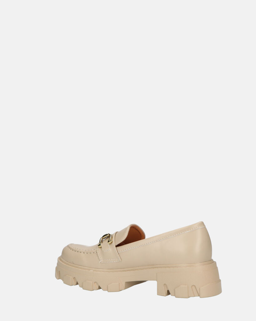 JOCASTA - mocassini beige con fibbia dorata