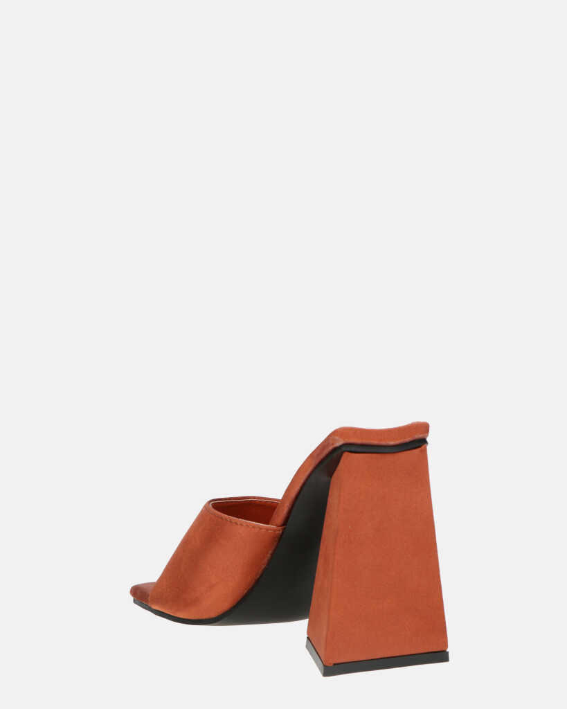 KAMELYA - sandali con tacco squadrato in lycra color rame