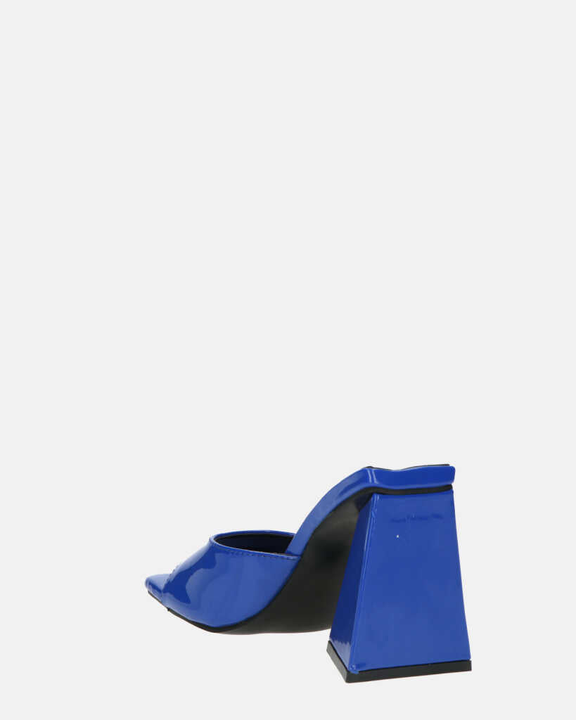 MILEY - sandales en glassy bleu à talon carré