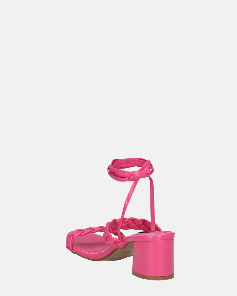 TARISAI - sandali fuchsia in ecopelle con lacci