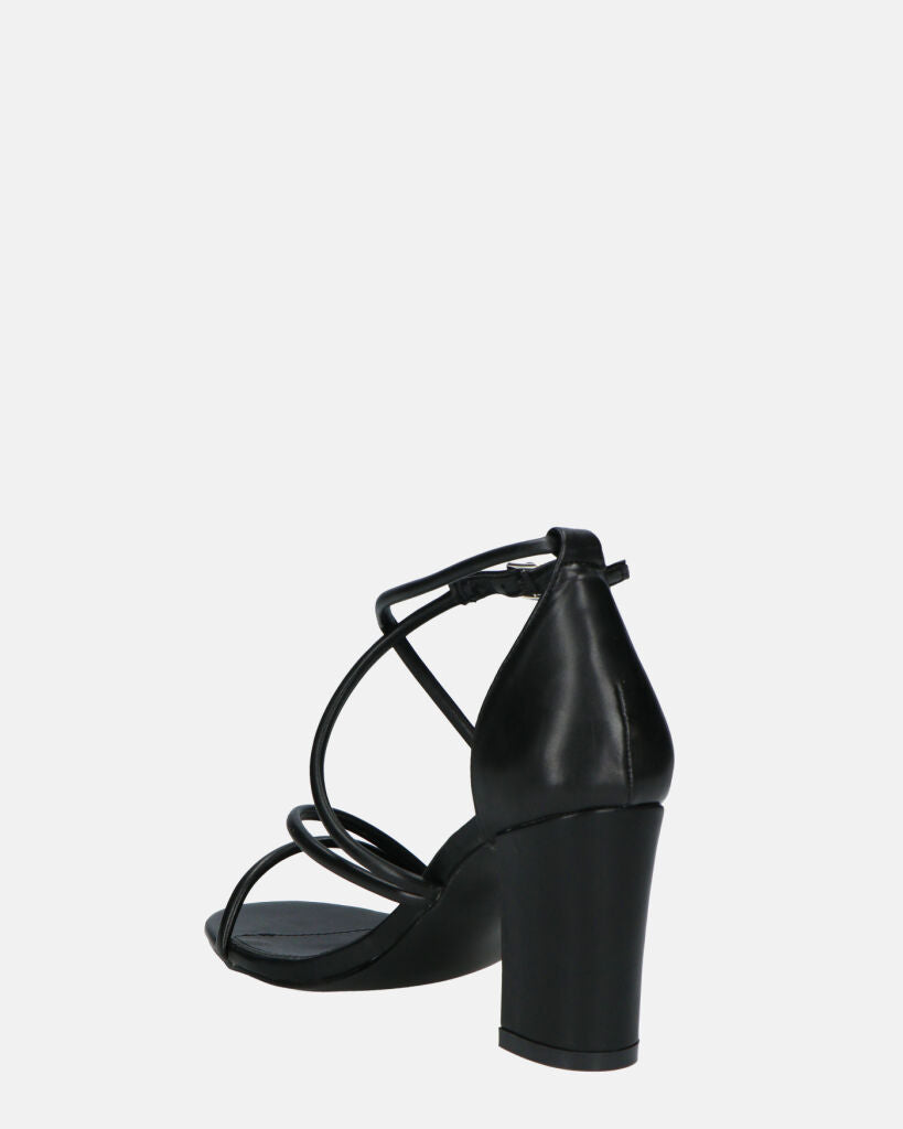 GEA - sandali con tacco in PU nero
