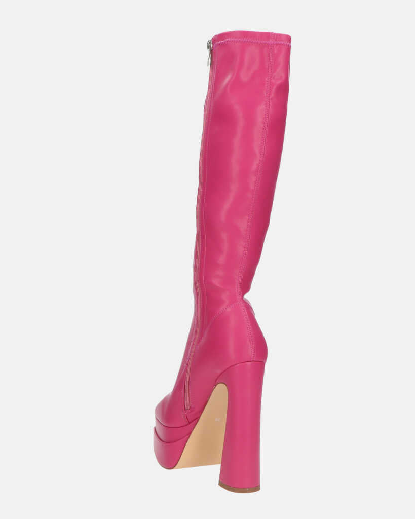 NIKITA - stivali alti in fuchsia PU con platform a punta