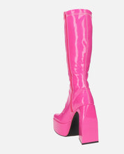 BECKA - stivali alti in glassy fucsia con cerniera e tacco squadrato