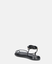 LACEY - tongs plates noir à lacets