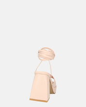 TOMI - sandali beige con lacci e tacco squadrato