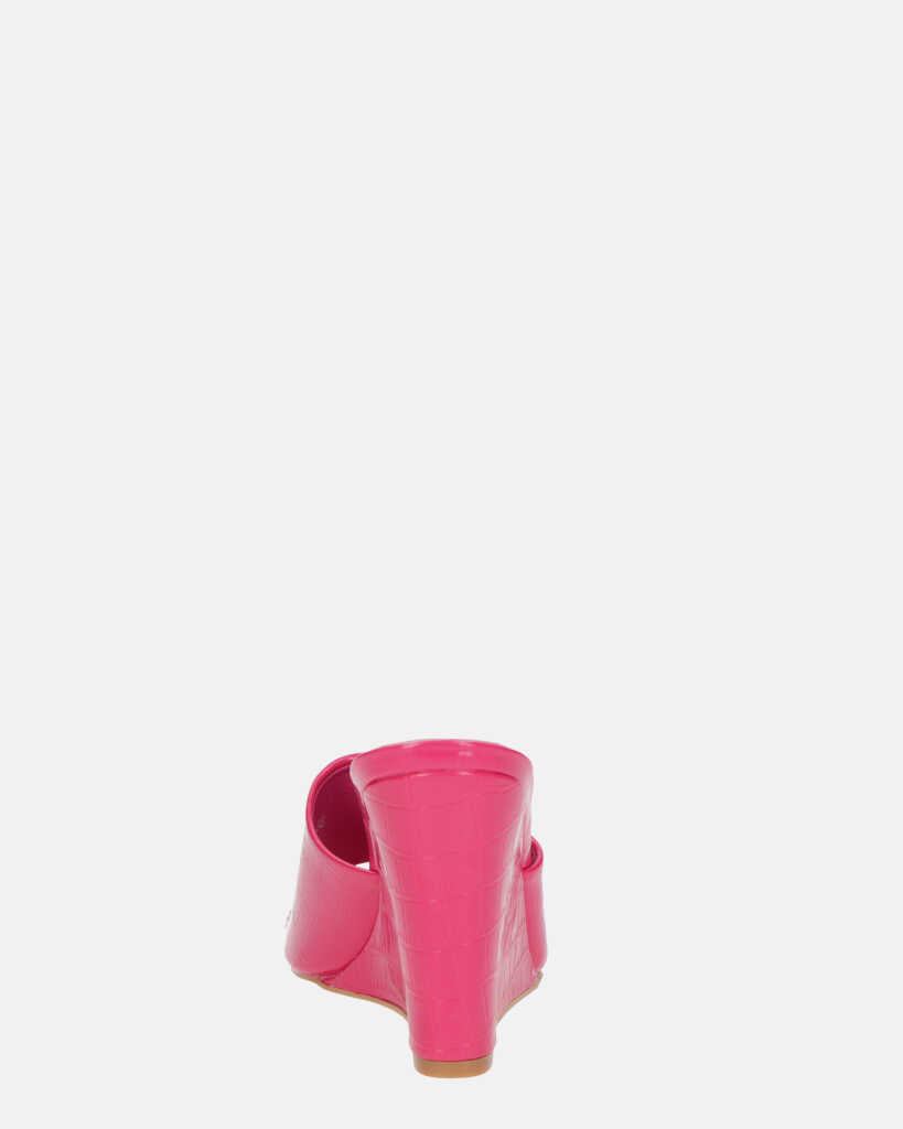 MARGHERITA - sandales compensées en glassy fuchsia crocodile