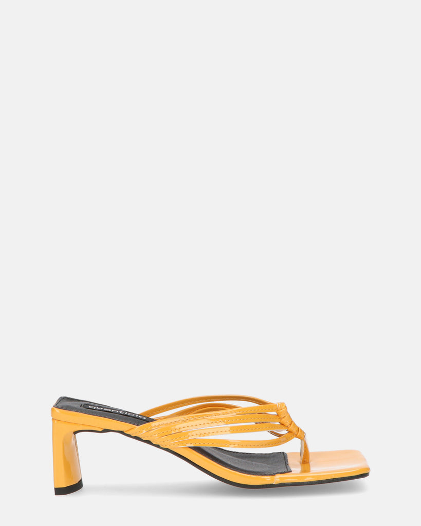 JANNA - sandalo infradito con strisce in glassy arancione