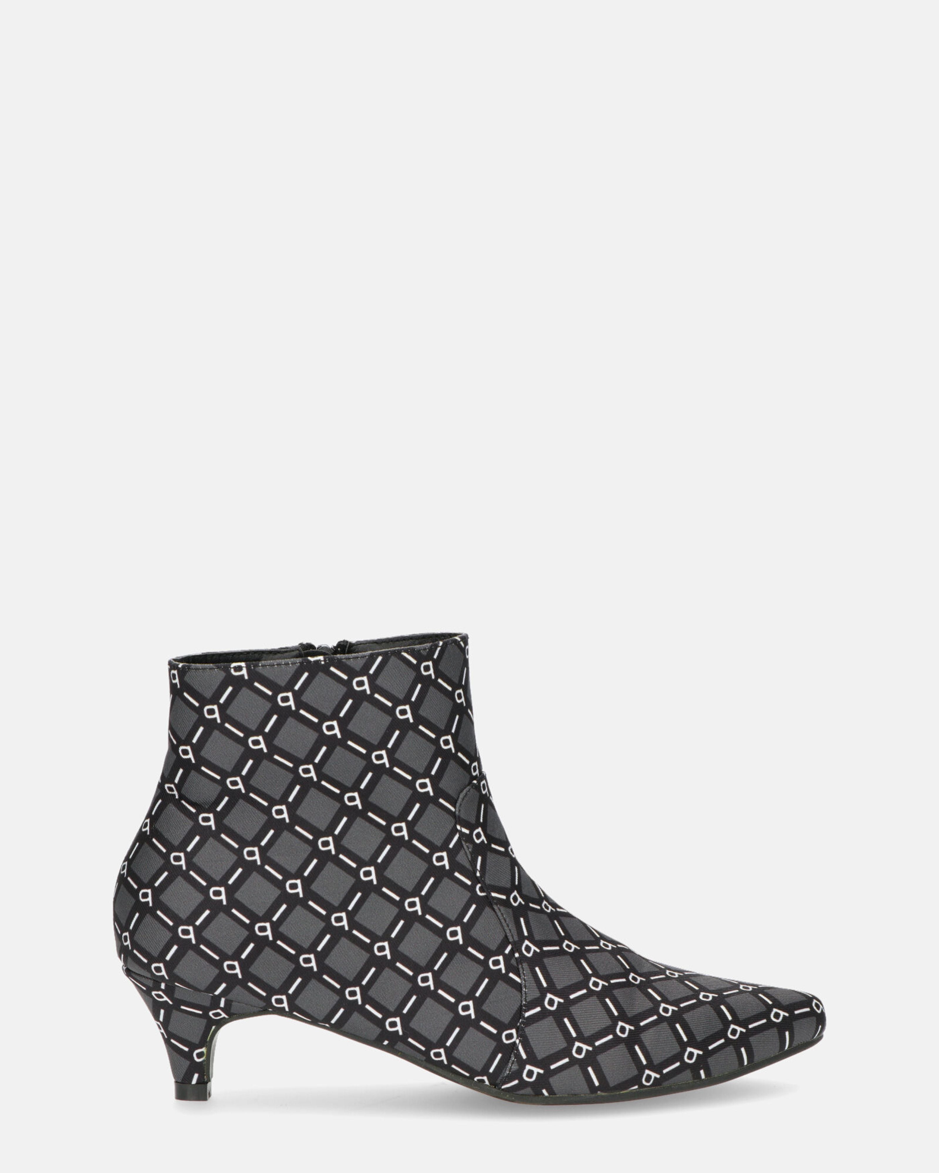 XUAN - stivaletto basso in pattern logo